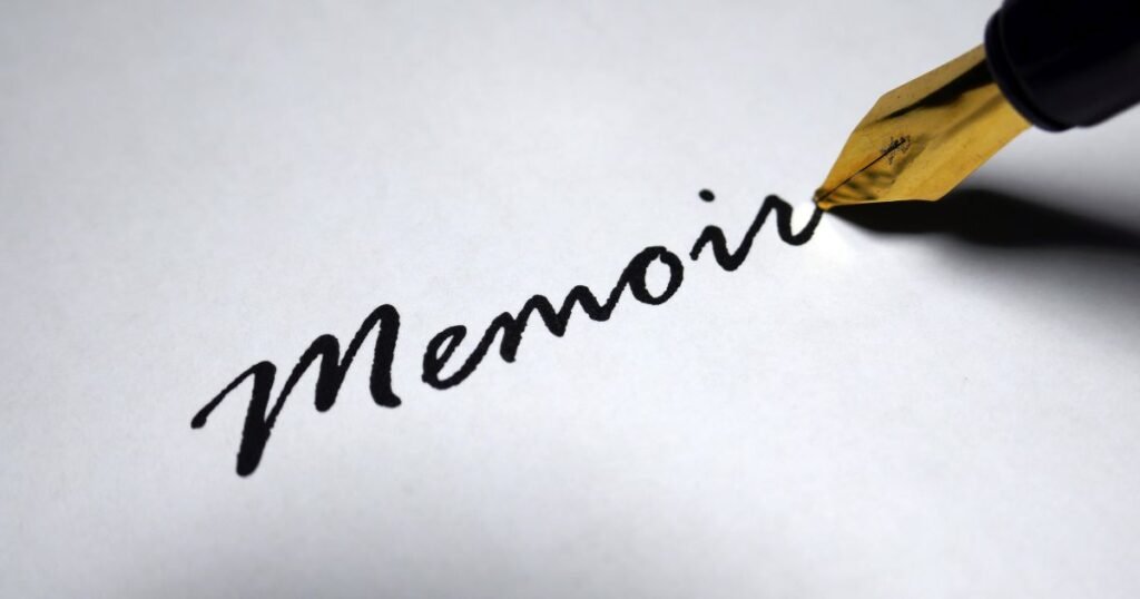 memoir vs biography