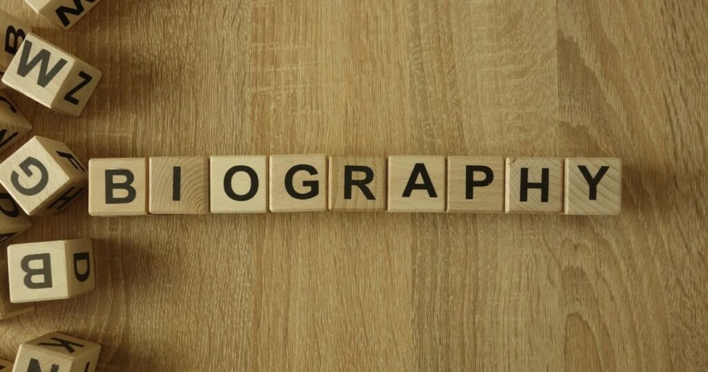 memoir vs biography